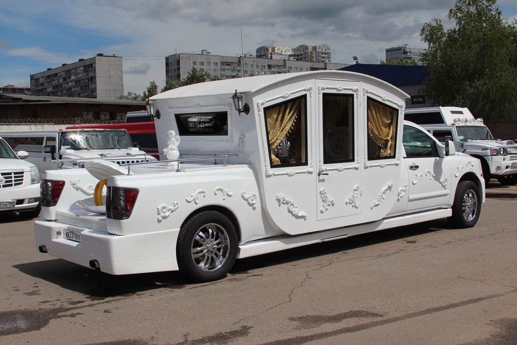 Лимузин-карета RR-style на свадьбу