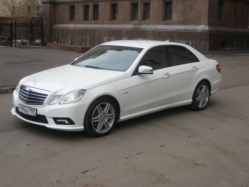 мерседес w212 
