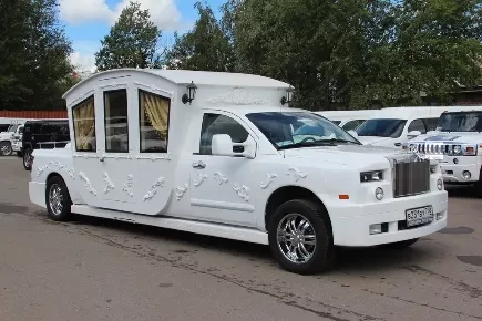 Экстерьер Лимузин-карета RR-style