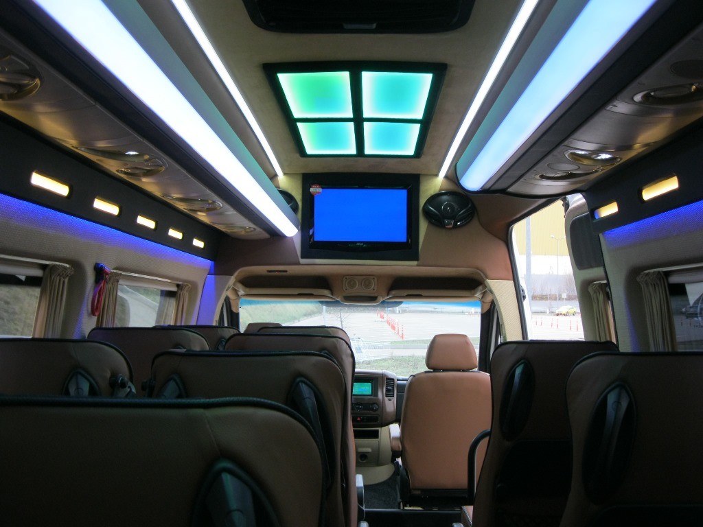 Снять напрокат Mercedes Sprinter 515