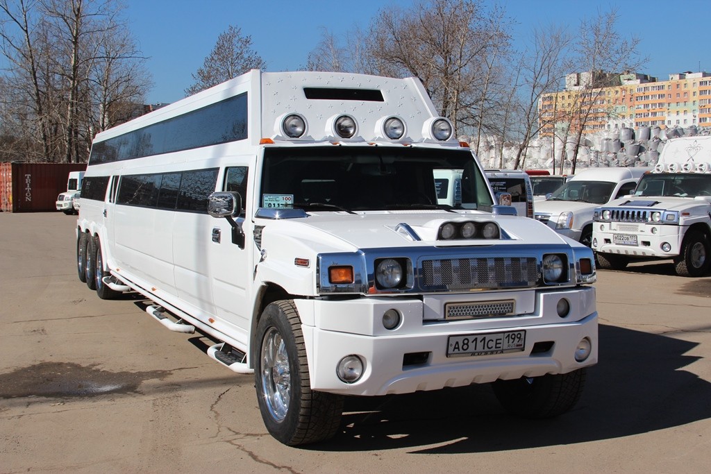 Прокат Mega Hummer Bus с караоке