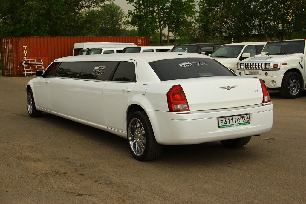 Стоимость аренды Chrysler 300C в Москве