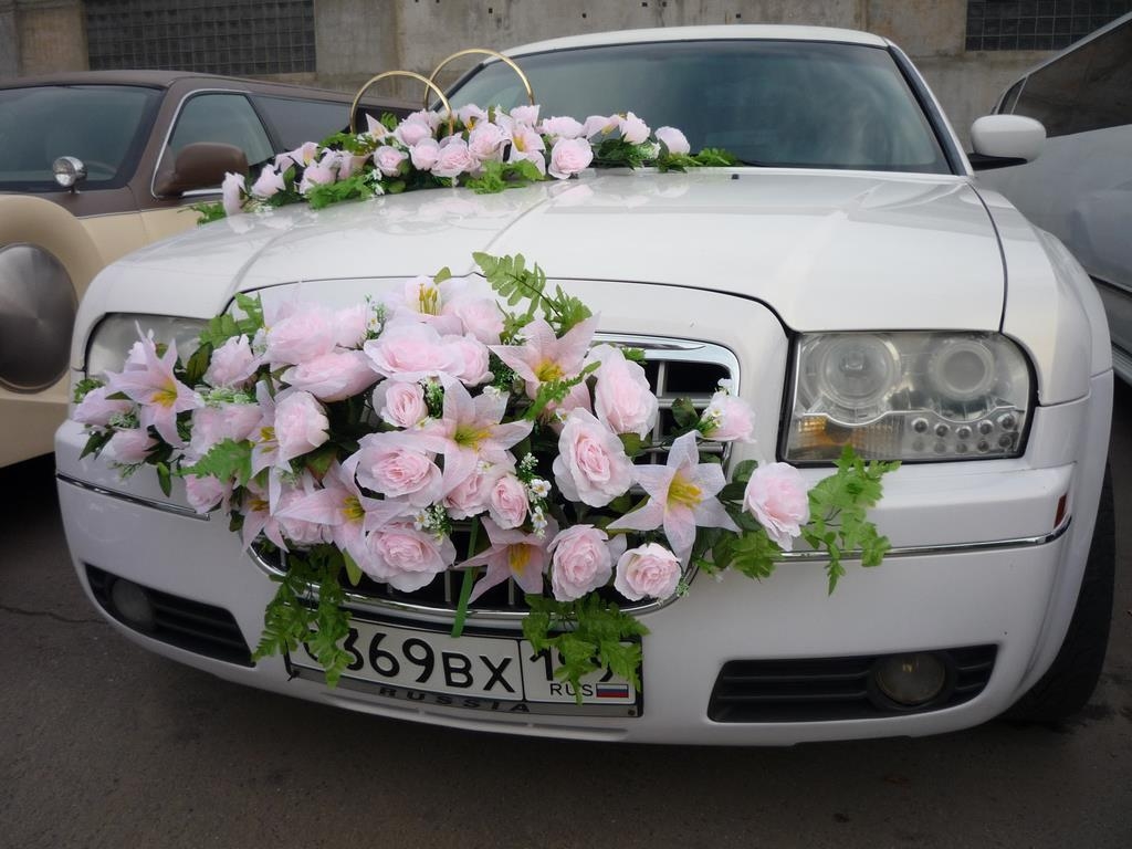 Свадебные букеты на машину